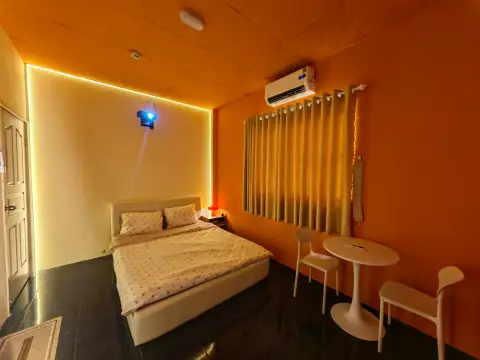 Phòng Orange 1